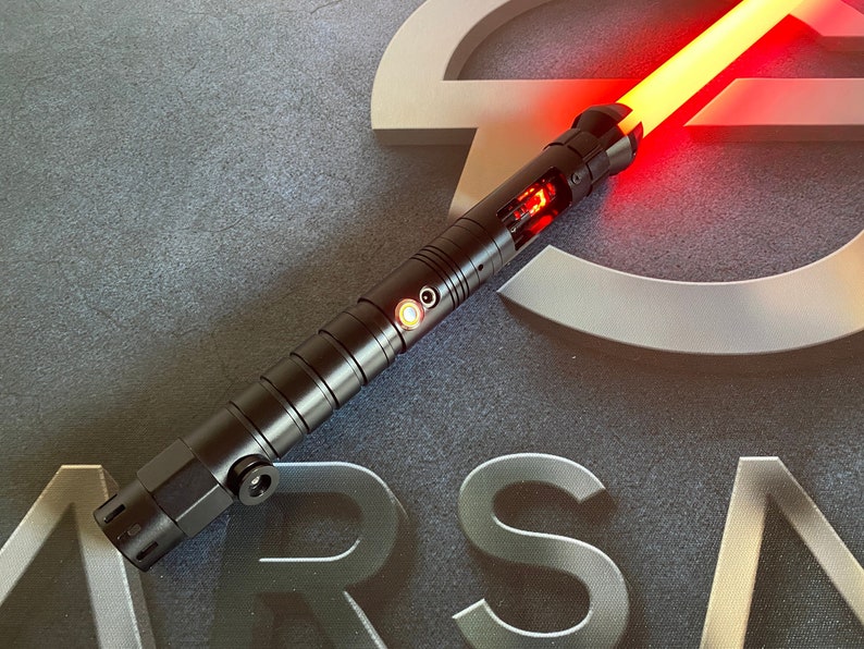 Kyber Cristal Neopixel FX Combat Neopixel/BaseLit Lightsaber with 20 Fonts Smooth swing, VIDEO in Description*** 