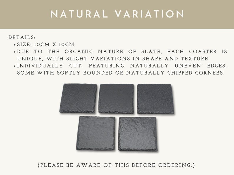 K&ouml;nnte beinhalten: F&uuml;nf quadratische Schieferuntersetzer, jeweils 10 cm x 10 cm, mit nat&uuml;rlichen Variationen in Form und Textur. Die Untersetzer haben individuell geschnittene, unebene Kanten. Der Text "NATURAL VARIATION" steht oben.