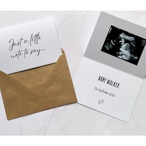 Faire-part de grossesse juste une petite note pour dire faire-part de bébé | Idée de révélation de bébé | Carte A6 | Carte Nous sommes enceintes