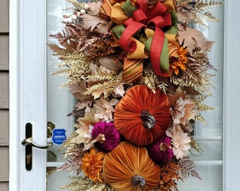 Velvet Pumpkin Swag Wreath: Elegant Autumn Door Decor