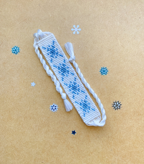 Snowflake friendship bracelet top