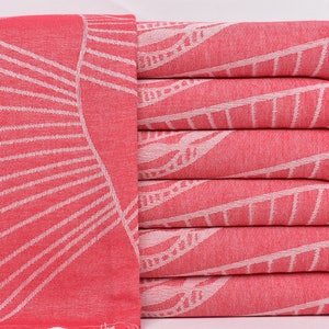 Personalized Turkish Towel, Organic Beach Towel, Red Towel, Patterned Peshtemal, 40x71 Inches Chic Shawl, Picnic Peshtemal, Sauna Towel,