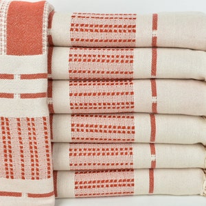 Presente personalizado para ele, toalha de caixa de presente personalizada, toalha vermelha, toalha listrada, toalha de praia de casamento de 36 x 67 polegadas, toalha orgânica,
