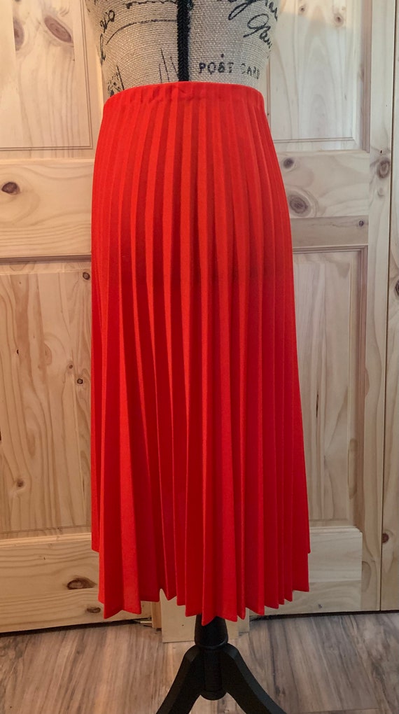 Lot of 2 Red vintage skirts