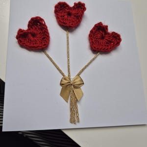 Cartão de felicitações de crochê feito à mão Cartão em branco Cartão de coração vermelho de crochê Cartão de aniversário Cartão de casamento