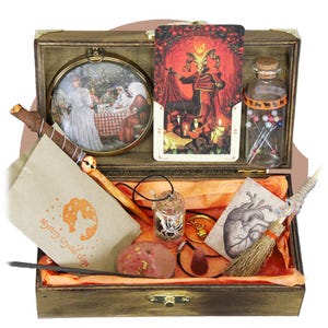 Witch Mystery Box Haunted Gift • Spooky Gothic Surprise • Witchcraft & Tarot Goodies • Haunted Mystery Box 2025 • Birthday Witch Gift Set