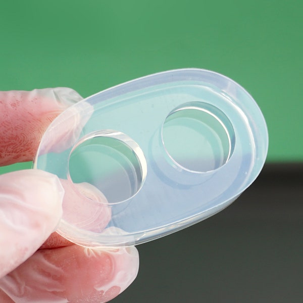 Transparent silicone mold for 16 mm two flat circles for resin jewelry, earrings, crafts. Clear mold for 2 flat disc. Thickness 5 mm.