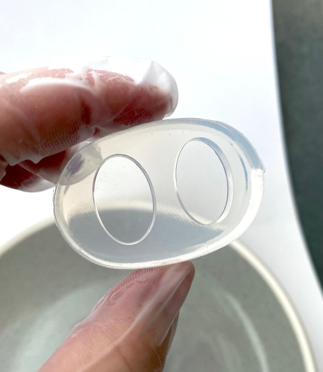 Transparent Silicone Mold for Two Flat Oval Shapes (20x14x5mm) - Etsy