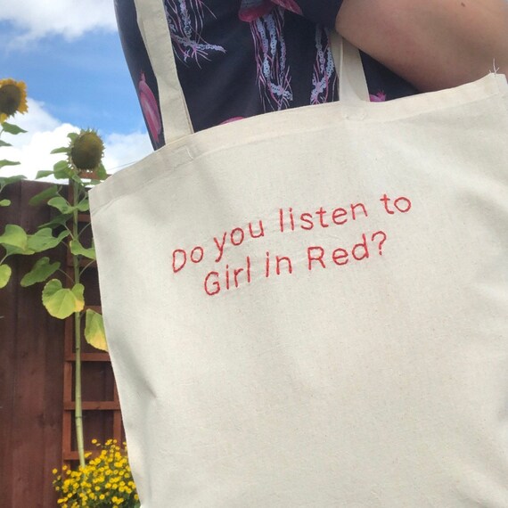 red tote purse