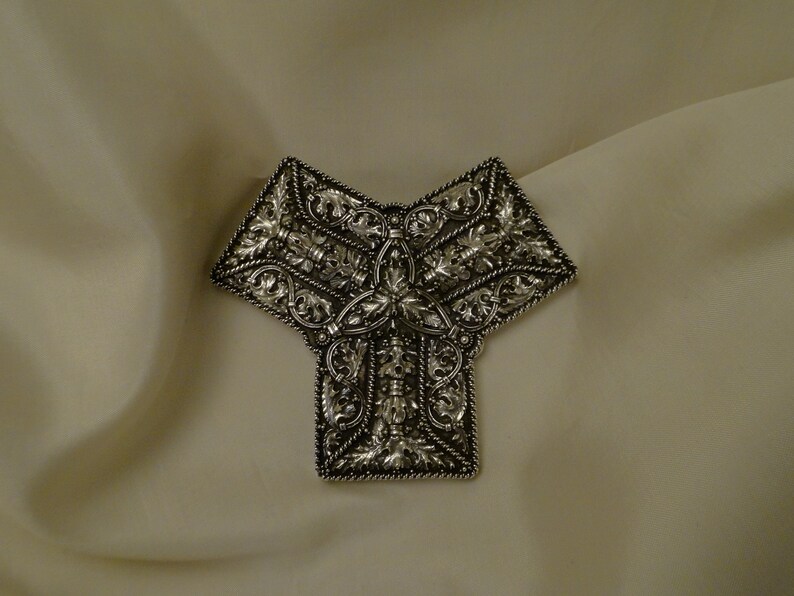 9th century Sterling silver \u00d8vre Eiker Replica Hoen Hoard brooch Norway Buskerud