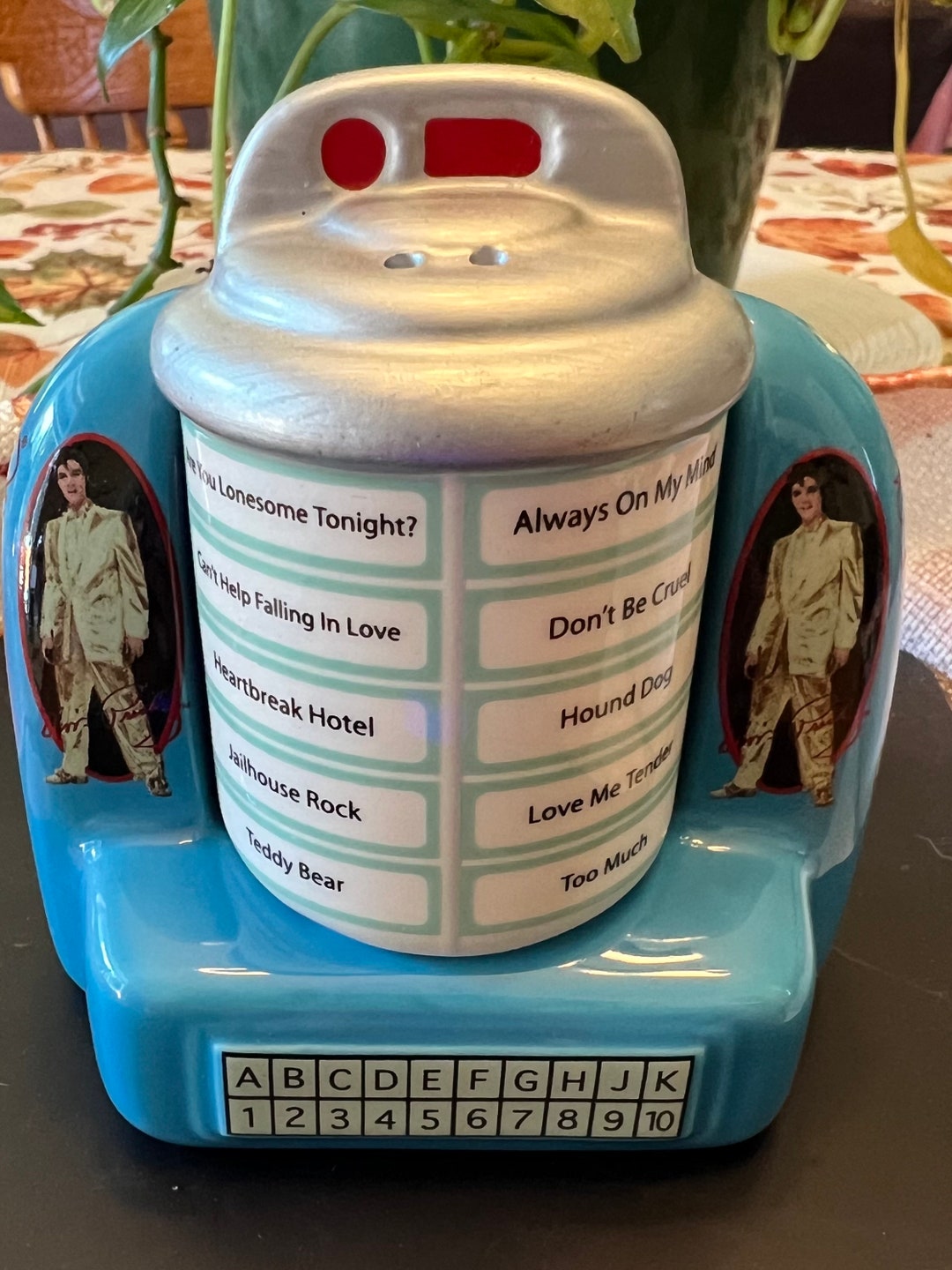 Elvis Jukebox Salt and Pepper Shakers Etsy