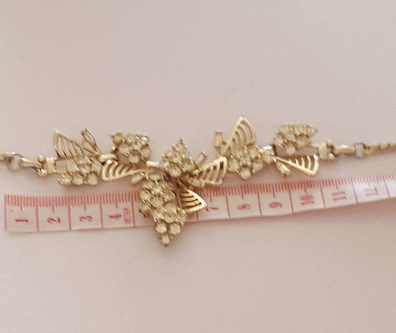 Lovely vintage rhinestone necklace
