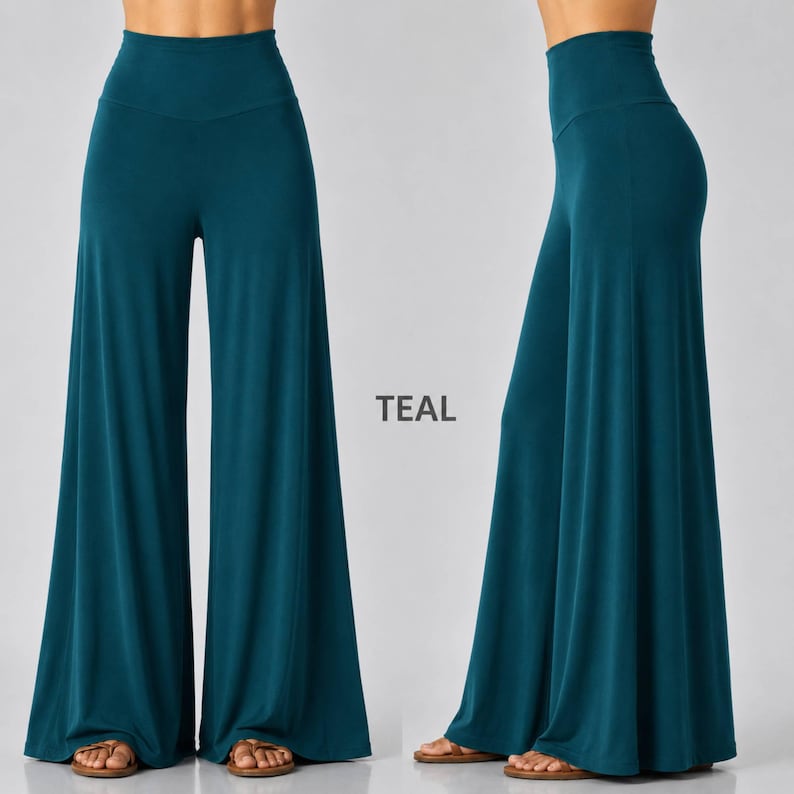 Puede incluir: Pantalones de pierna ancha y cintura alta en color verde azulado s&oacute;lido. La prenda presenta una cintura lisa y ajustada con una silueta suelta y fluida que llega hasta el suelo. La palabra TEAL est&aacute; impresa en el centro entre ambas vistas.