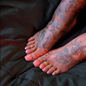 Press on Toenails| Toenails| Solid Color Toenails| Press on toes| Press on toe nail set| Press on toe nails| Pedicure| Light Colors