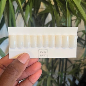 Milky white nails| Milky white press on nails| Wider fit nails | Wide nail bed press on | Wide nails| Wide Press on Nails| White nails