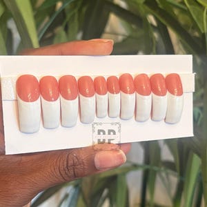 Französische Nägel| Volle französische Spitze| Französische Spitze drücken Sie auf die Nägel| Gebogene Nägel| XXL Nägel| Hartgel | Lange Nägel | Geschwungenes Nägelpressen|Geschwungenes Nägelpressen