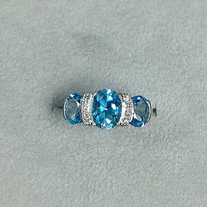 Damen Blauer Topas Ring