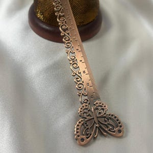 Règle de Couture Vintage en Métal – Motiv Papillon