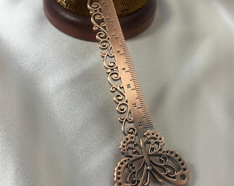 Règle de Couture Vintage en Métal – Motivo Papillon