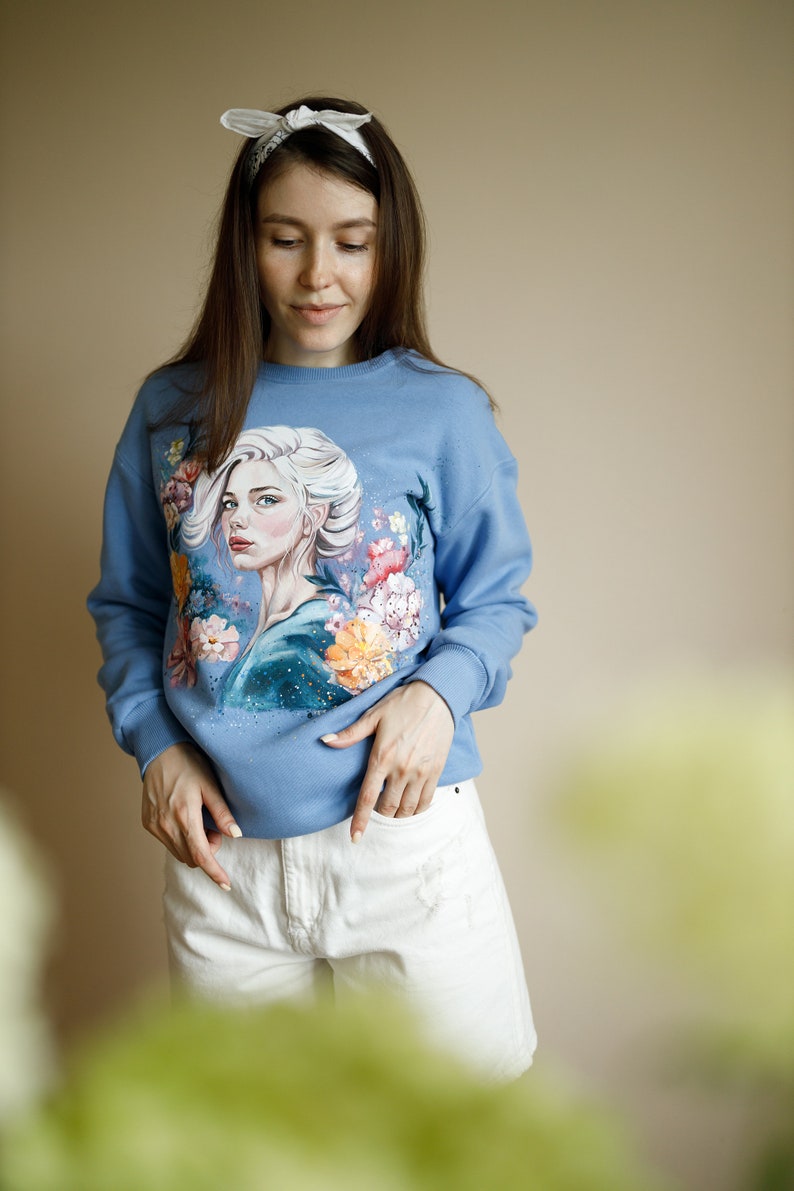 Hand painted custom woman's hoodie, unique design hand-painted sweatshirt, flower image on a sweatshirt, painting girl in flowers on clothes image 5