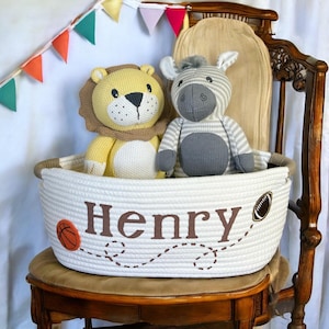 Personalisierte Sport-Babyparty-Geschenkkörbe, Thema Sport für Babykörbe, Fußball, Basketball, Baseball, Fußball, Körbe für Zwillinge niedlich