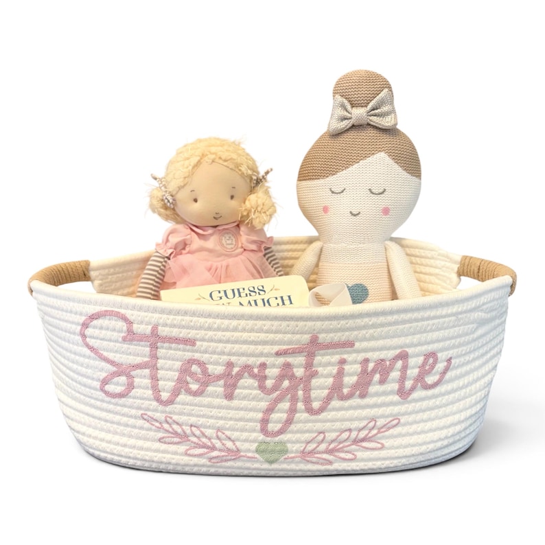 Cesta de cuentos para baby shower Cesta de regalo con libros para bebé niño o niña Cesta de lectura de libros Linda hora del cuento Lleva un libro al baby shower imagen 6
