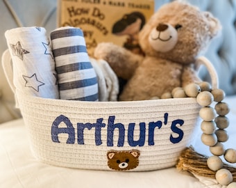 Cesta personalizada, cesta trenzada personalizada, regalo para baby shower, organizador de pañales, organizador de juguetes para mascotas, regalo para niño pequeño, blanco, astas azules