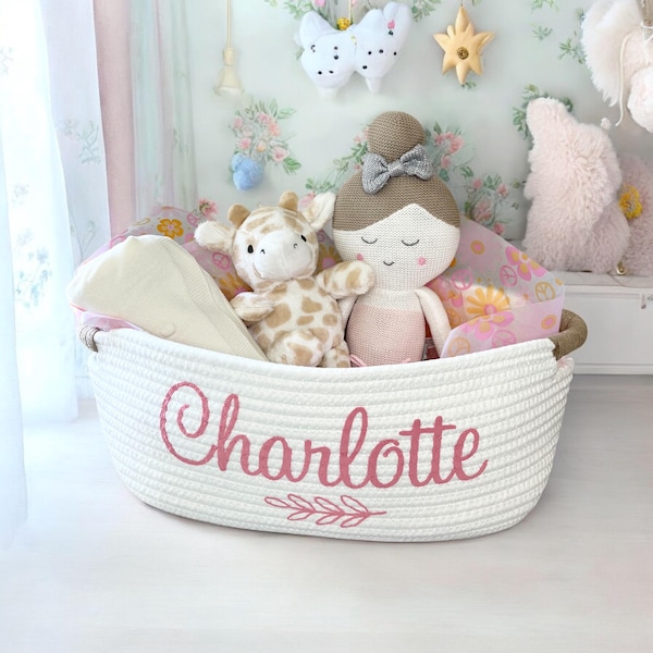 Cesta de regalo para niña - Cesta de regalo personalizada para baby shower en color crema marfil - Regalo para guardería - Regalo para recién nacida - Regalo para niña - El mejor baby shower