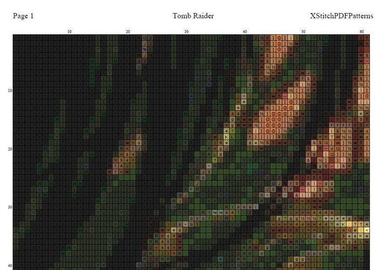 Puede incluir: Un patr&oacute;n de punto de cruz que presenta una imagen pixelada del videojuego Tomb Raider. El dise&ntilde;o utiliza una variedad de verdes, marrones y bronceados para crear una imagen detallada y texturizada. Las palabras "Tomb Raider" y "XStitchPDFPatterns" son visibles.