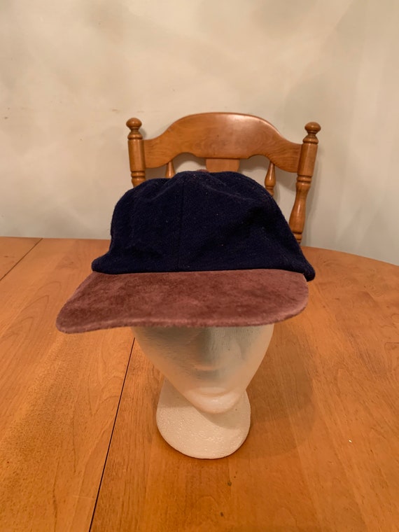 Vintage strap back  hat 1990s 80s