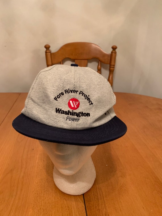 Vintage Washington Trucker Snapback hat 1990s 80s 