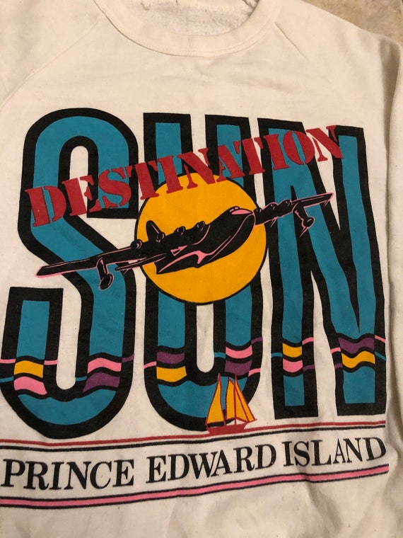 Vintage Prince Edward Island Sweatshirt size medi… - image 4