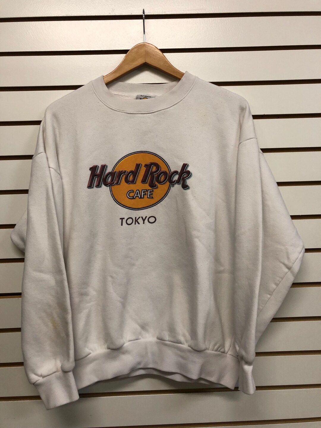 hard rock cafe sweatshirt so comfy!! has a small