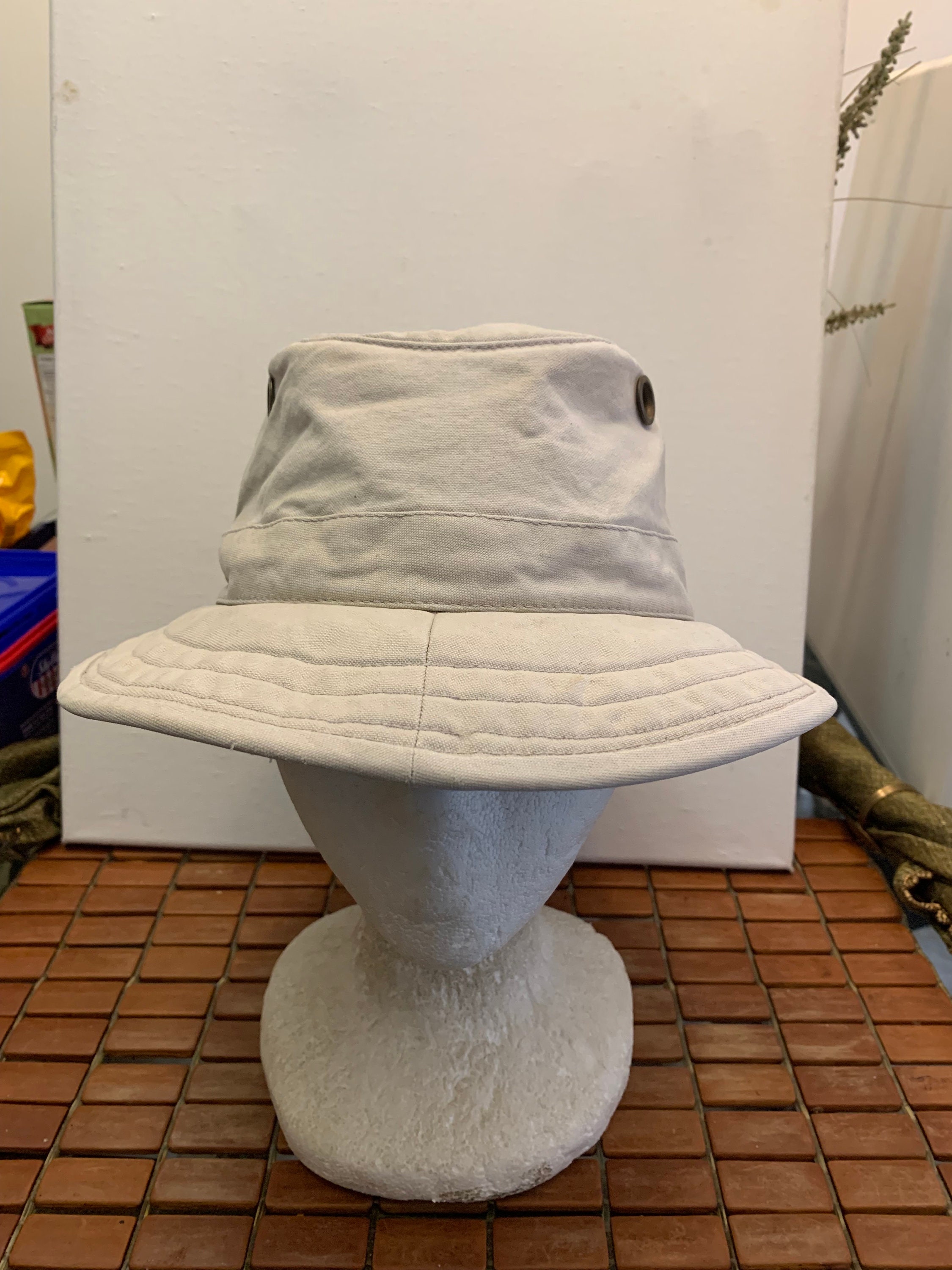 Vintage Tilley Hat Airflow Bucket Hat Beige With Green Underside