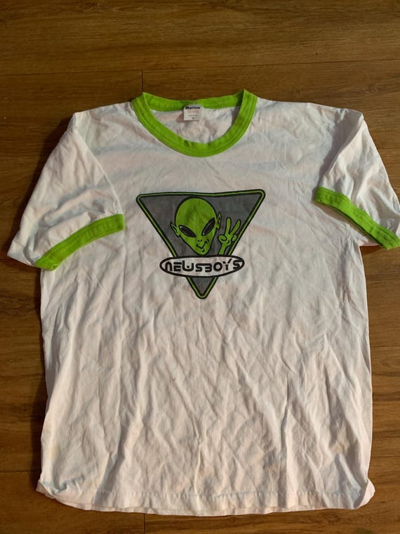 Vintage 90s alien t - Gem Vintage 90s alien t - Gem