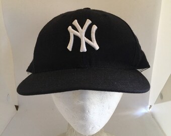distressed yankees hat