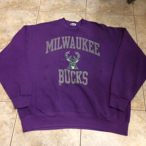 Vintage Milwaukee Bucks Crewneck Sweatshirt 1990s Size XL