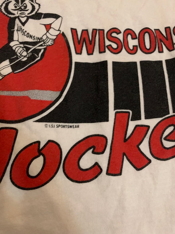 Vintage Wisconsin hockey long sleeve T shirt size… - image 10