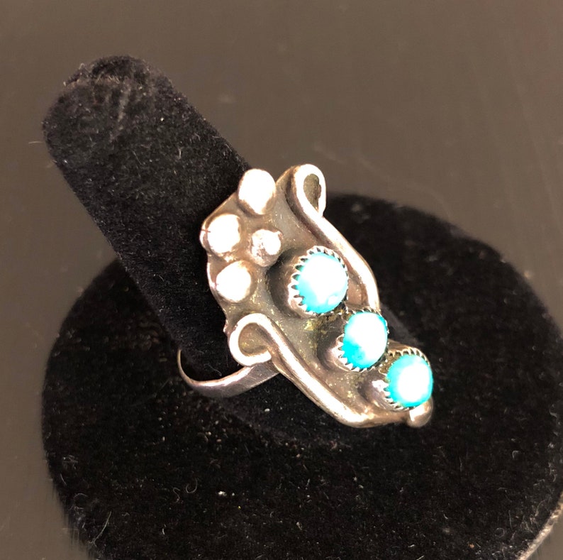 Vintage Native American Turquoise Three Stone Silver Ring