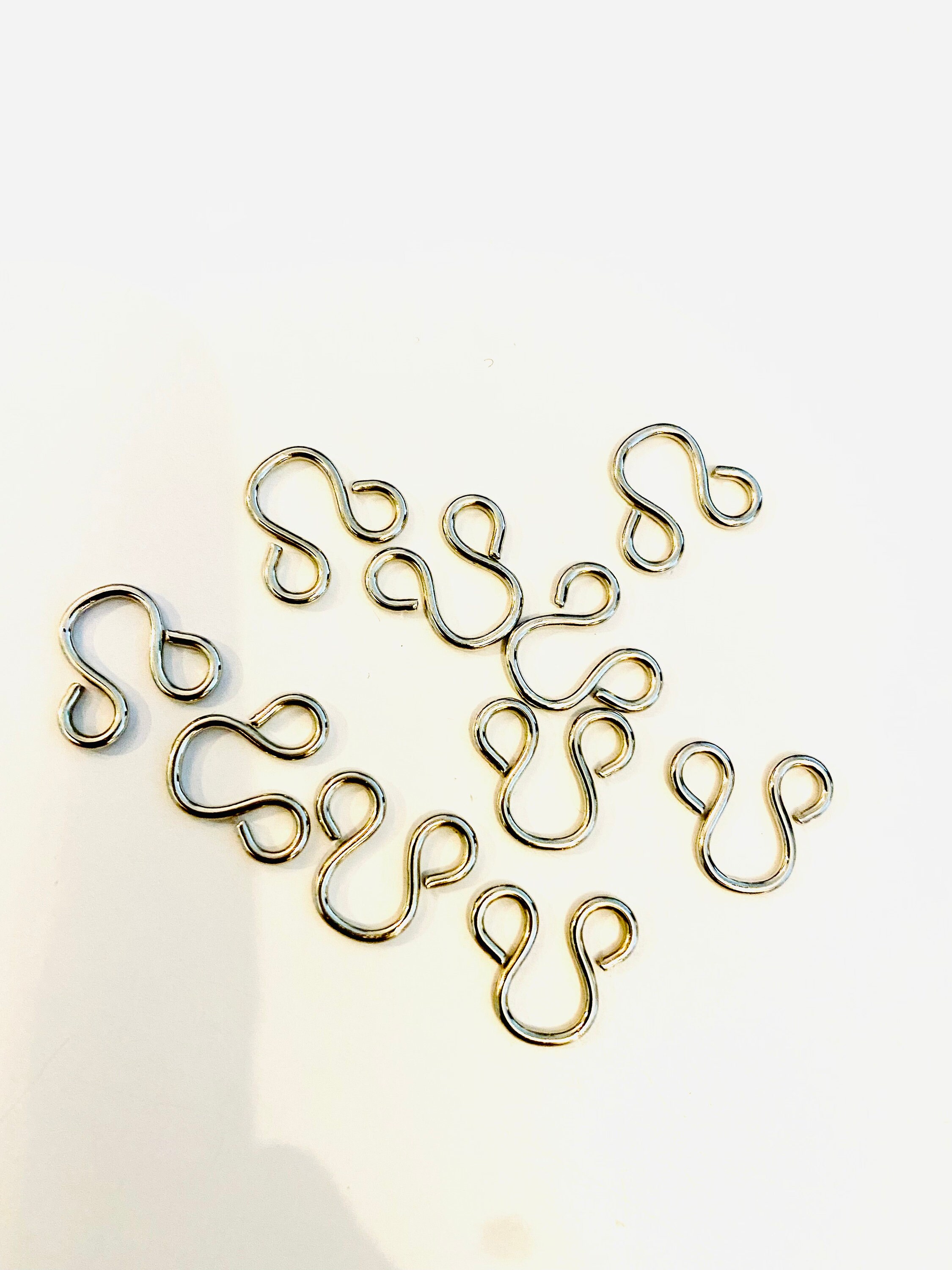 Size 6 Hook – Bar – Eye Silver or Black (also Known as “king Size 6 Hook – Bar – Eye Silver or Black (also Known as “king