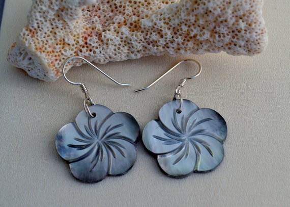 Black mother of pearl earrings deals