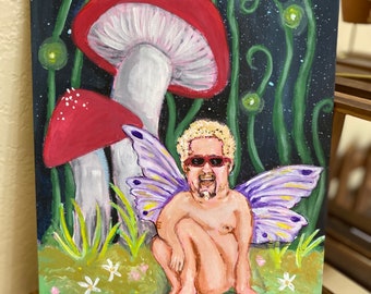 Può includere: Dipinto acrilico su tela raffigurante una scena fantastica. Una figura nuda con ali di fata e occhiali da sole è seduta in un'area erbosa con funghi e piante verdi luminose contro un cielo stellato. I funghi hanno cappelli rossi con punti bianchi.