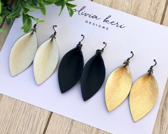 Juego de pendientes de hoja de cuero saffiano: pendientes metálicos colgantes