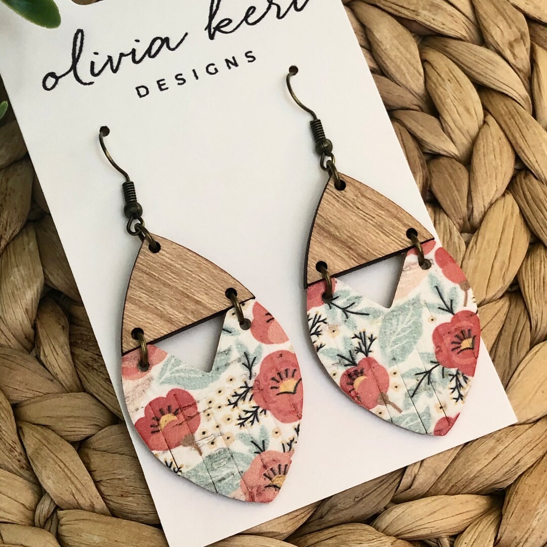 Leather Christmas Earrings For Women - 20 Pairs Set, Hypoallergenic, Lightweight Dangle, Holiday Party Gift