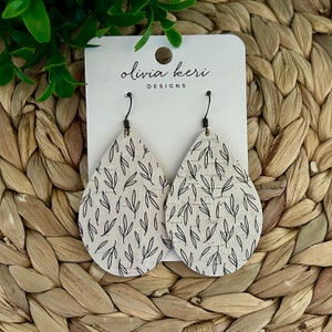 Leaf Cork Teardrop Earrings: Lightweight Leather Dangles