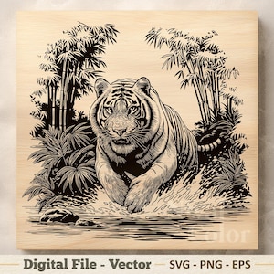 Puede incluir: Una ilustración digital en blanco y negro sobre un fondo de veta de madera clara que muestra a un tigre saltando a través del agua. El tigre está rodeado de tallos de bambú y follaje tropical. El texto inferior dice Digital File - Vector.