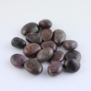 Minerale Burattato di RUBINO Cristalloterapia Minerali Rosso Chakra Reiki