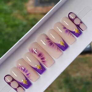 Lila Sterne gucken| Designer Nägel | Maßanfertigung | Drücken Sie auf die Nägel | Kleber auf den Nägeln | Künstliche Nägel | lila Nägel | Luxuriös | Trendy | Uñas |