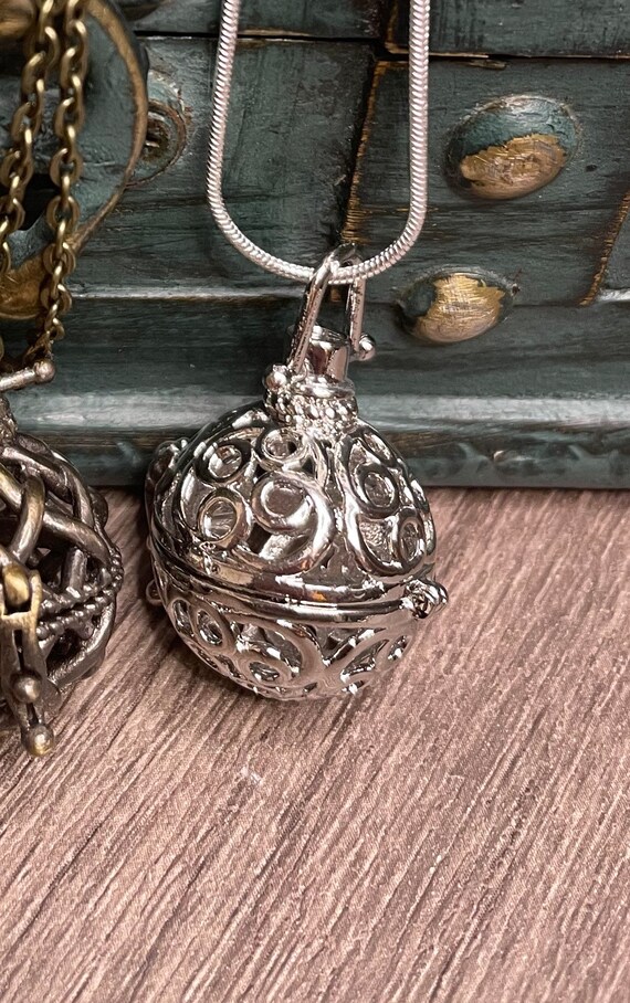 Silver Om Crystal Cage Pendant - Essential Oil Diffusing Locket