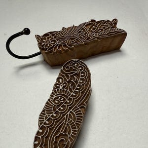 Decorative Wooden Cloth Hook, Vintage Looking Wall Hook, Entryway wall hooks, Handmade Wooden Towel Hanger, Floral Scandinavian Coat Hooks